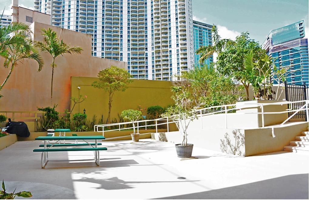 Gem Of Waikiki At On The Park Aparthotel Honolulu